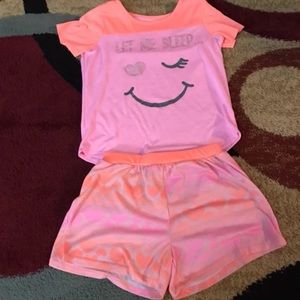 Girls sleeping outfit